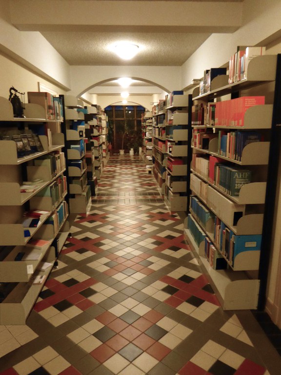Bibliothek der KfZG